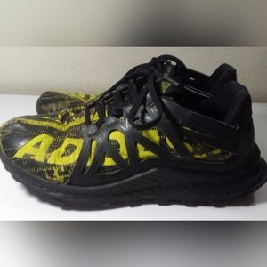 Adidas Vigor Running Hiking  Trail Shoes Black Yellow Bounce Size 6